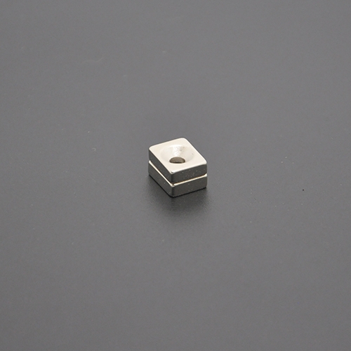 方形沉孔磁铁10×8×3×M3